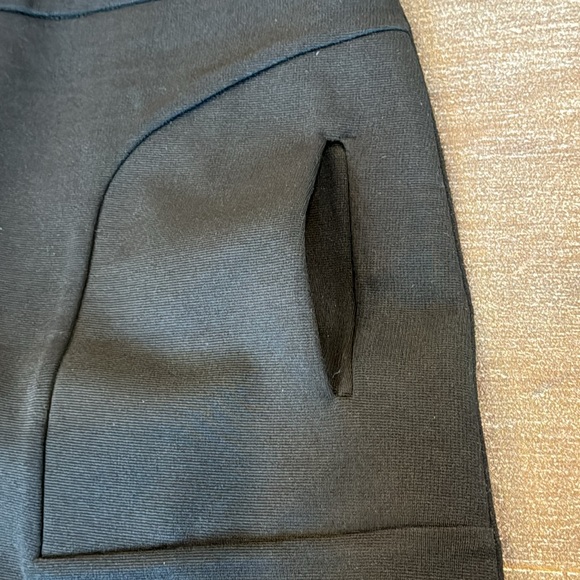 Maeve Anthropologie Mini Skirt Size 6 Black Pockets Exposed Back Zipper A-Line - Picture 3 of 9